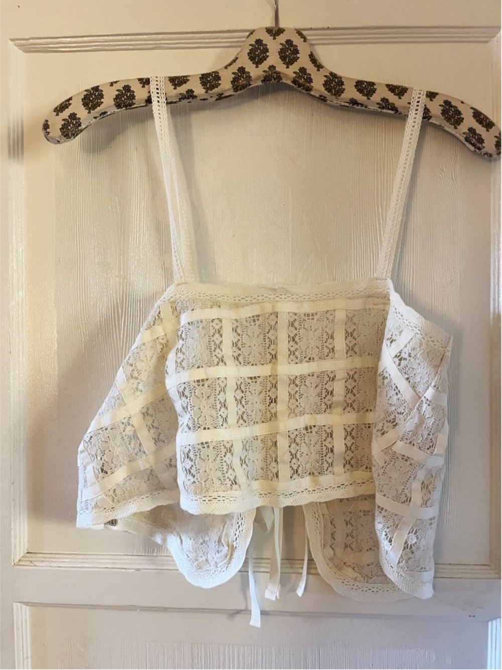 Anthropologie / LyreBird Lace Flyaway Cami - Picture 5 of 6